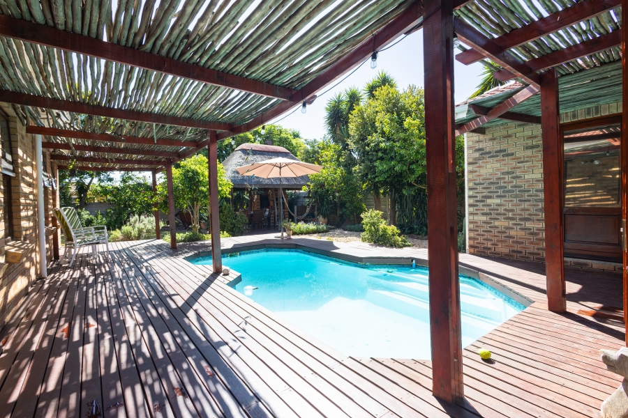 4 Bedroom Property for Sale in Sonstraal Heights Western Cape